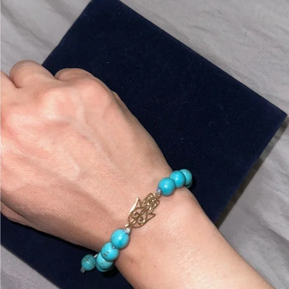 18k gold Hamsa charm bracelet - Picture 3 of 4